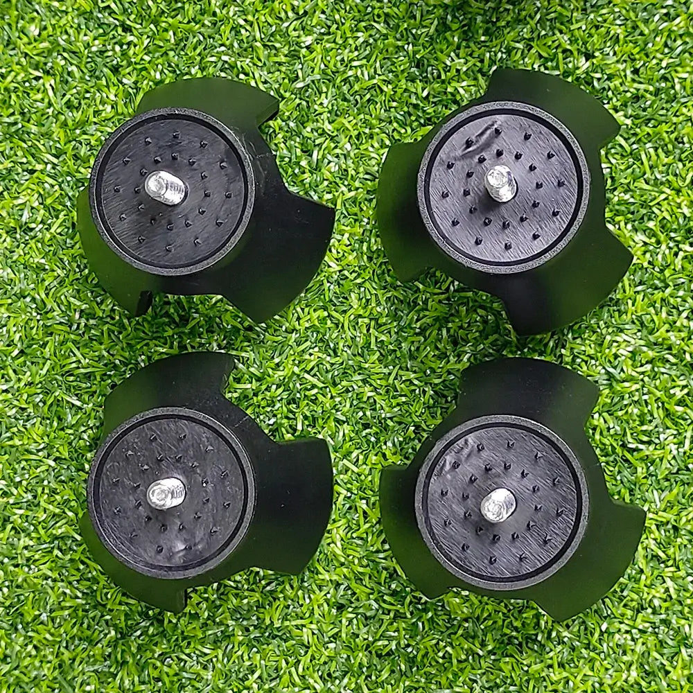 1Pcs Golf Ball Pick Up Clip Tool Retriever 1Pcs Golf Ball Pick Up Clip Tool Effortlessly retrieve golf balls from water hazards, rough terrain, and hard-to-reach areas with this specialized pickup tool. The clip-style design grips balls securely without d